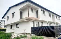 Casa de tip triplex, 76 mp, in Horpaz