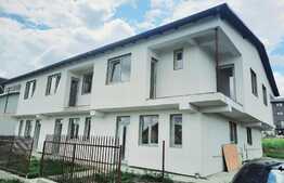Casa de 80 mp, triplex, in Horpaz