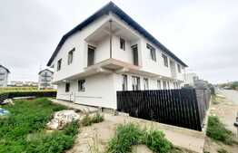 Casa de 80 mp, triplex, in Horpaz