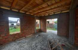 Casa de 105 mp, teren de 500 mp, terasa, Vorovesti