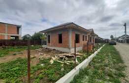 Casa de 3 camere, 105 mp, teren de 500 mp, Vorovesti