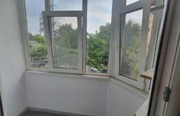 Apartament 3 camere, decomandat, etaj intermediar, Rond Vechi CUG