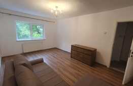 Apartament 3 camere, decomandat, etaj intermediar, Rond Vechi CUG