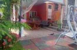 Casa cu 3 camere, 70 mp, teren 1000 mp, zona Malaesti