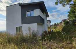 Casa cu 4 camere, 125 mp, teren 1000 mp, zona Bucium