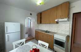 Apartament de 2 camere, 50 mp, decomandat, zona Continental