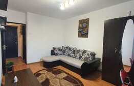 Garsoniera de 35 mp, etaj intermediar, zona Gradinari