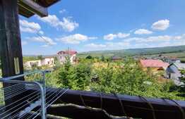 Casa cu garaj D+P+E, 180 mp, 914 mp teren, Barnova