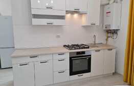 Apartament de 3 camere, 70 mp, decomandat, parcare, zona Palas
