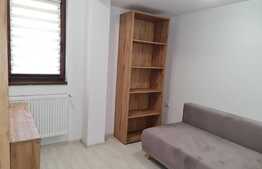 Apartament de 3 camere, 70 mp, decomandat, parcare, zona Palas
