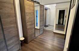 Apartament de 3 camere, 67 mp, decomandat, zona Palas