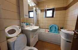 Apartament de 2 camere, decomandat, 54 mp, zona Bucium