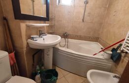 Apartament cu 3 camere, 72 mp, zona Alexandru cel Bun