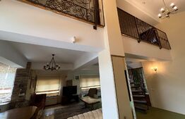 Apartament deosebit pe 2 niveluri, 3 dormitoare, parcare, zona Central