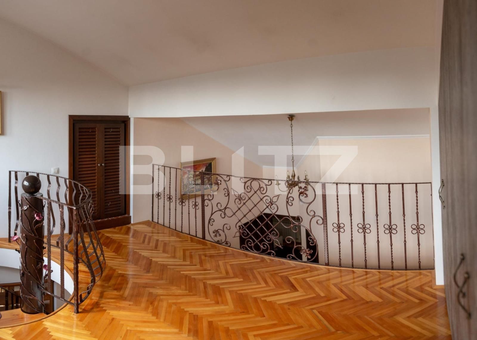 Apartament de închiriat 4 camere Podul de Fier - 95383AI | BLITZ Iași | Poza7