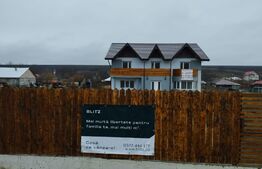 Cladire stil irlandez,300 mp utili, Letcani, la strada