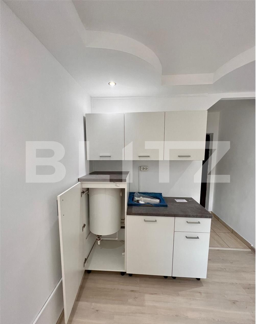 Garsoniera de 12 mp, zona Cantemir