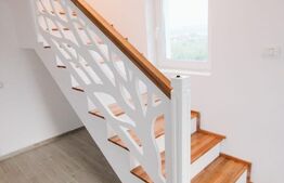 Casa 110 mp, teren 300 mp, terasa, Valea Adanca