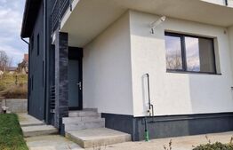 Casa tip duplex, 120 mp, 250 mp teren, Valea Adanca