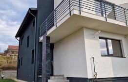 Casa tip duplex, 120 mp, 250 mp teren, Valea Adanca