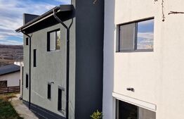 Casa tip duplex, 120 mp, 250 mp teren, Valea Adanca