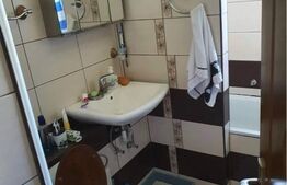 Apartament de 2 camere, 56 mp, boxa, zona Oancea