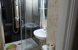 Apartament de 3 camere, 53 mp, decomandat, zona Podu Ros