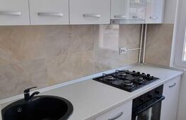 Apartament de 3 camere, 55mp, decomandat, zona Alexandru cel Bun