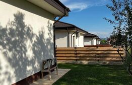 Casa 4 camere, 110 mp, zona Aroneanu