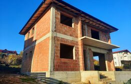 Casa de 4 camere, 400 mp de teren, beci, Barnova