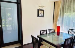 Casa de 5 camere, 310 mp, teren amenajat 1044 mp, Bucium