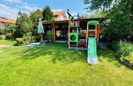 Casa de 5 camere, 310 mp, teren amenajat 1044 mp, Bucium