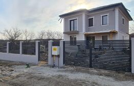 Casa de 4 camere, 130 mp, 460 mp teren, Miroslava