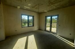 Casa la rosu, 130 mp, 420 mp teren, Miroslava