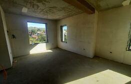 Casa la rosu, 130 mp, 420 mp teren, Miroslava