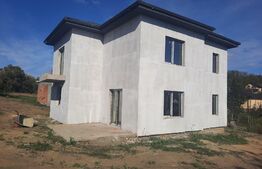 Casa la rosu, 130 mp, 420 mp teren, Miroslava