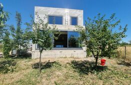 Vand vila in constructie 