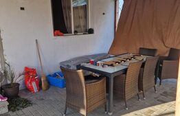 Vand casa la Poalele Viilor 