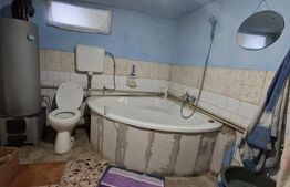 Casa de vanzare, 4 camere, 200 mp - Rachita