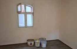Casa de vanzare, 4 camere, 140 mp - in Costiu 