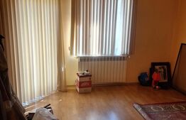 Casa de vanzare, 395 mp, zona Cotu Mic