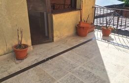 Casa de vanzare, 395 mp, zona Cotu Mic