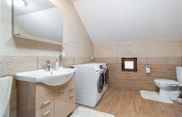 Oportunitate!!Vila de vanzare la Baile 1 Mai!!