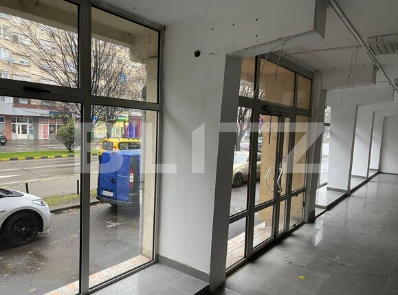 Spațiu comercial de închiriat Dacia - 106658SIC | BLITZ Oradea | Poza1