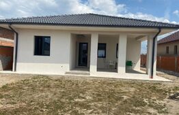 Casa DE VANZARE, 3 camere, 100 mp utili, zona Exterior Vest