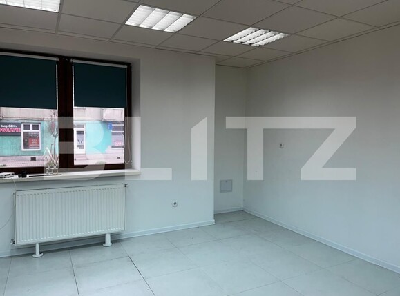 Spațiu birouri de închiriat Central - 108353SIB | BLITZ Oradea | Poza1
