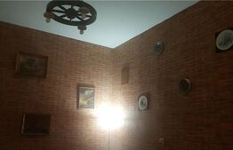 Apartament la casa DE VANZARE, 2 camere, 42mp utili, Central 