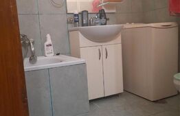 Apartament la casa DE VANZARE, 2 camere, 42mp utili, Central 