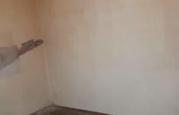 Casa la curte comuna DE VANZARE, o camera, 45mp, zona CENTRALA