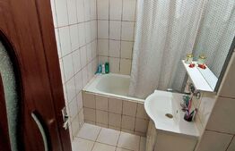 Apartament DE VANZARE, 3 camere, 70mp utili, zona Decebal